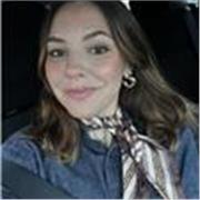 Profesional titulada en Marketing y Publicidad y Gestión de Ventas y Espacios Comerciales. Con más de 5 años de experiencia.