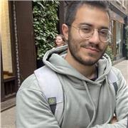 Professeur diplomé donne des cours privés de piano