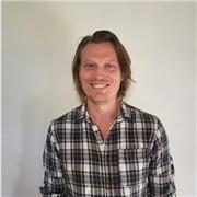 Private English specialist tailored to all academic ages.
