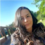 Laureata in Lettere e Filosofia impartisce lezioni di Italiano Filosofia Storia e Geografia a ragazzi di scuole medie e superiori