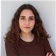 Profesora titulada en marketing e investigación de mercados y con experiencia liderando en el entorno retail de alto volumen.