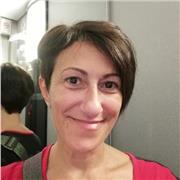 Profesora de inglés apto para enseñar a adultos y jóvenes.