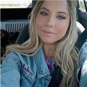 Educadora Social con experiencia en el apoyo escolar de menores y adolescentes, aportando técnicas de estudio en su aprendizaje.