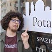 Studente universitario offre ripetizioni online per materie umanistiche (storia, filosofia, italiano) e lingua inglese. 