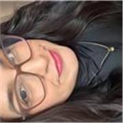 Profesora de inglés imparte clase para niños. Nivel 1