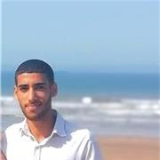 أنا أستاذ اللغة العربية بالمدارس الخاصة الإبتدائية العميقة