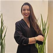 Professora de Reforço Escolar e Língua Portuguesa. Apta para atender você e suas necessidades. Aprenda de maneira significativa!