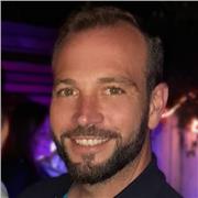 Tutore di spagnolo. Nato in Cile, Madrelingua spagnolo, formato come insegnante in grammatica cognitiva. Impari lo spagnolo subito