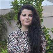 Profesora de contabilidad, matemáticas financieras y economía de la empresa. En general, cualquier asignatura relacionada con la rama, para alumnos de FP, bachillerato o universidad