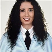 Soy una persona competente y  trabajadora, imparto clase a alumnos desde primaria a la Eso