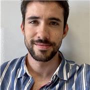 Profesor con experiencia impartiendo clases de inglés y de español. Nativo de Español e inglés bilingüe (posibilidad hasta B2)