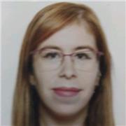 Profesora de Catalán a niños y adultos que han llegado de otros países