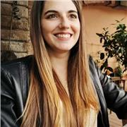 Laureata in Mediazione Linguistica offre lezioni di inglese e spagnolo per ragazzi di scuole medie e superiori