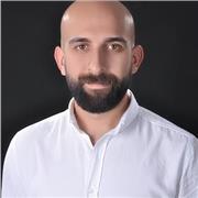 Erfahren als Softwareentwickler und Informatiklehrer unterrichte ich Programmierung, Algorithmen und Informatik für Kinder und Jug