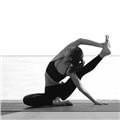 Clases particulares de yoga para todos los niveles - instructora certificada jivamukti yoga