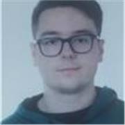 Profesor de inglés con nivel certificado de B2 en Cambridge.