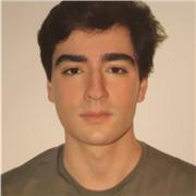 Hola, soy Álvaro! Un joven artista recién graduado en Bioquímica y próximamente en Psicología, que se ofrece a dar clases de música (lenguaje musical, canto, piano, guitarra...), biología, química, inglés