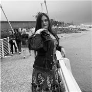 Studentessa universitaria di lettere, possibilità di ripetizioni,orario flessibile