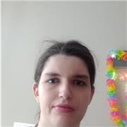 Étudiante disponible qui propose des cours particuliers en visioconférence