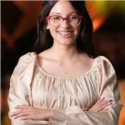 Professora de Magistério. Cursando Pedagogia. 2 anos e meio de experiência em CMEIs e Escolas