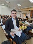 Diplomato chimico pluripremiato in concorsi nazionali, iscritto a Medicina, offresi per ripetizioni di matematica, chimica, fisica