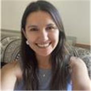 Soy instructora de yoga certificada internacionalmente por Yoga Alliance y arte terapeuta realizo clases particulares en Barcelona