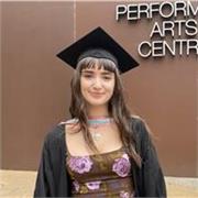 Docente madrelingua inglese. Laureata in Linguistica e certificata Cambridge CELTA offre lezioni per tutti i livelli.