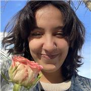 English student turned tutor: Let's ace it together!