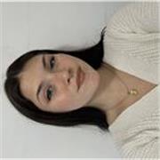 Offro ripetizioni/aiuto compiti online (o in presenza) di inglese. Ho una laurea in lingue e abito in provincia di Varese.