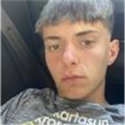 Profesor particular para niños, estudiante de segundo de bachillerato y apto para enseñar cualquier materia