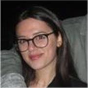 Studentessa di Economia (UniPv) impartisce lezioni ai bambini delle elementari e ai ragazzi delle medie