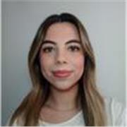 Me considero una persona cercana, comprensiva y con vocación por ayudar a personas con diferentes capacidades.