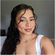 Profesional titulado, con experiencia con estudiantes y niños 