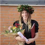 Laureata in Mediazione Linguistica e culturale disponibile per lezioni di materie letterarie (italiano e storia) o materie lingue come Spagnolo, Portoghese, Francese e Inglese. 
Lezioni private a domicílio a Siena o online!