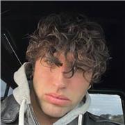 Istruttore tennis impartisce lezioni in circolo o a domicilio per tutti i livelli di gioco, miglior classifica 2.2 e giocatore atp, laureando in scienze motorie