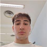 Estudiante de ingeniería mecánica con altos conocimientos en materias de años anteriores