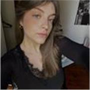 Se cerchi un insegnante attenta al ragazzo e che lo guidi nello studio cercando di stimolare il suo interesse, eccomi!