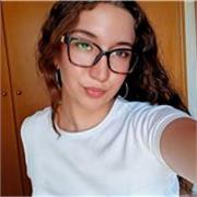 Estudiante del grado en Economía capacitada para enseñanza de primeros cursos de la carrera así como Bachillerato.