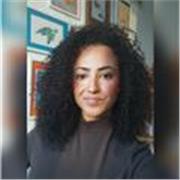 Persona nativa, también titulada, con experiencia de 6 años dando clases particulares, conversación, gramática...