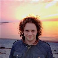 I am a tefl certified native speaker willing to give conversation classes on any topic