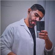 I give private lessons tailored to your level and your need.