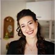 Studentessa offre lezioni di lingue inglese e tedesca