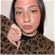 Joven de 22 años, responsable y con vocación educativa, que ofrece clases particulares a niños de primaria con un enfoque cercano