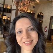 Confidence and mindset coach helping students overcome self-doubt, stay focused, and feel more confident and in control every day