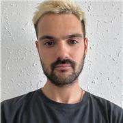 Profesor de guitarra especializado en amplia variedad de estilos y para todos los niveles