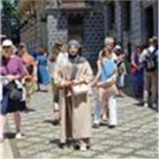  Profesora titulada en Árabe con más de 3 años de experiencia, imparte clases de Árabe Estándar Moderno (Fusha), gramática, conver