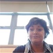 I give private lessons tailored to your level and learning needs.