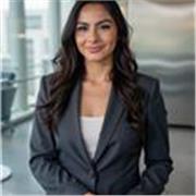 Profesora titulada de CELTA, con 5 anos de experiencia. 