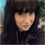 Laureata in Scienze dell'educazione, appassionata di didattica, offro lezioni personalizzate di italiano per studenti di ogni età