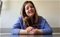 Insegnante per aiuto compiti scuole medie e superiori